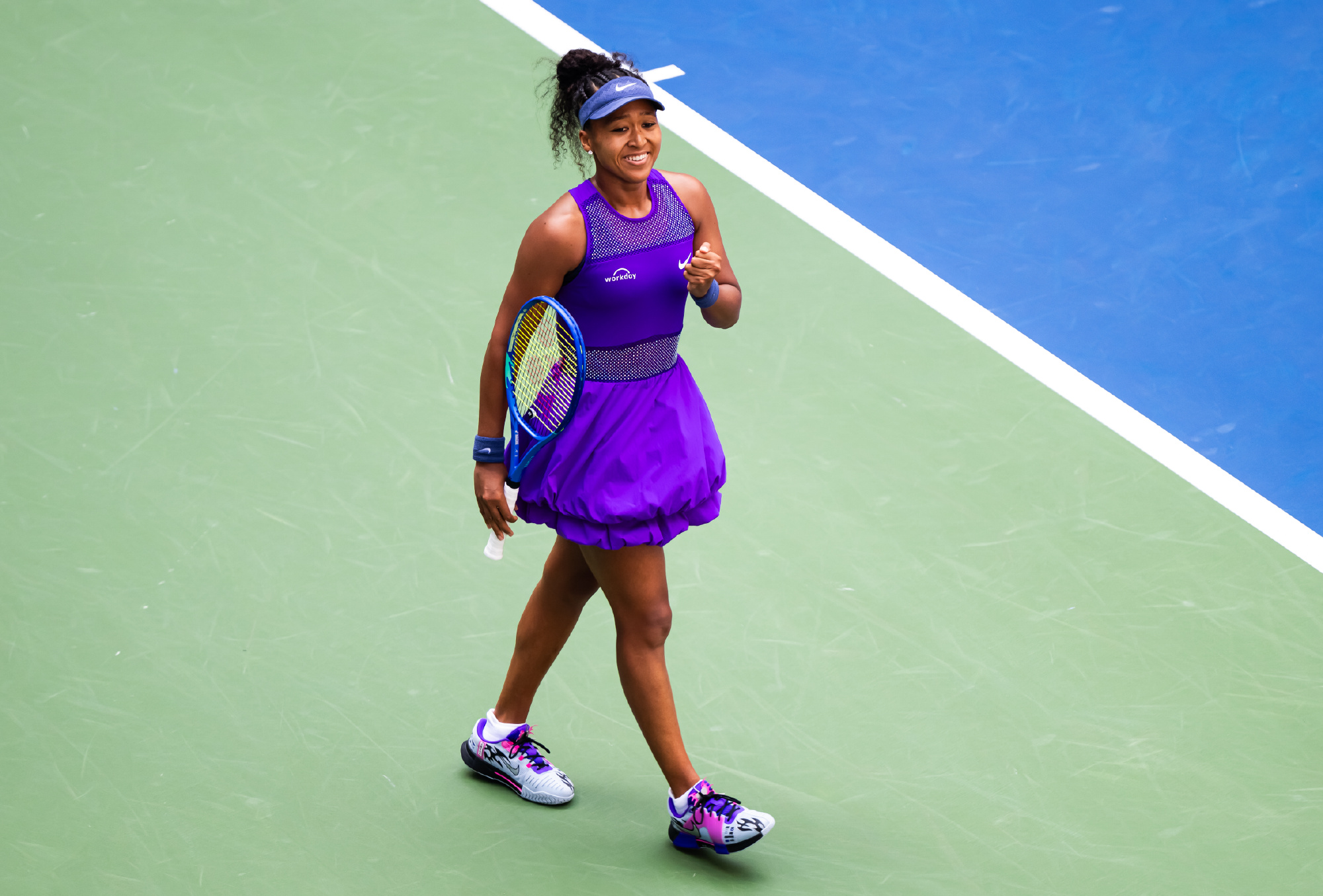 个月前她的, 升至第四创 个月前她的, 升至第四创