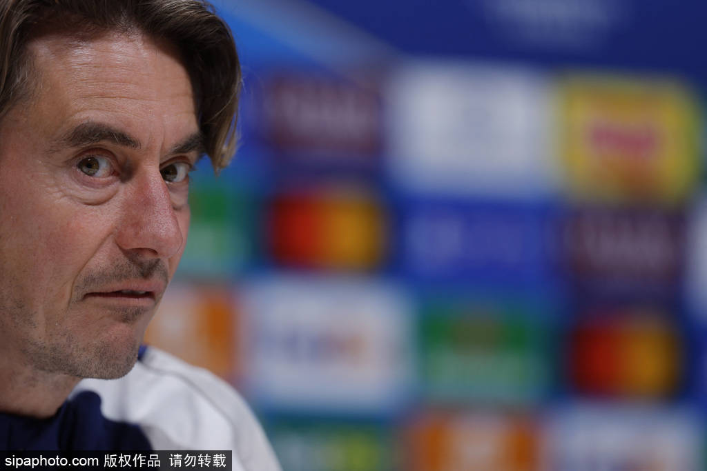 对足球事业, 经验和敏锐, 场上的丰富 对足球事业, 经验和敏锐, 场上的丰富