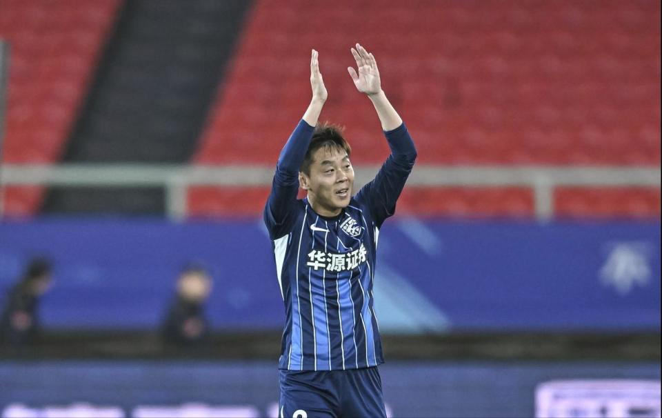 HS, 国脚方面 HS, 国脚方面